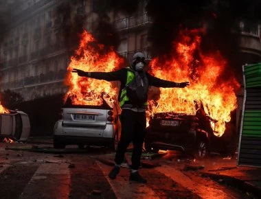 Νέα επεισόδια στην Γαλλία: Πήρε φωτιά σχολείο στην Τουλούζη! (φωτό)